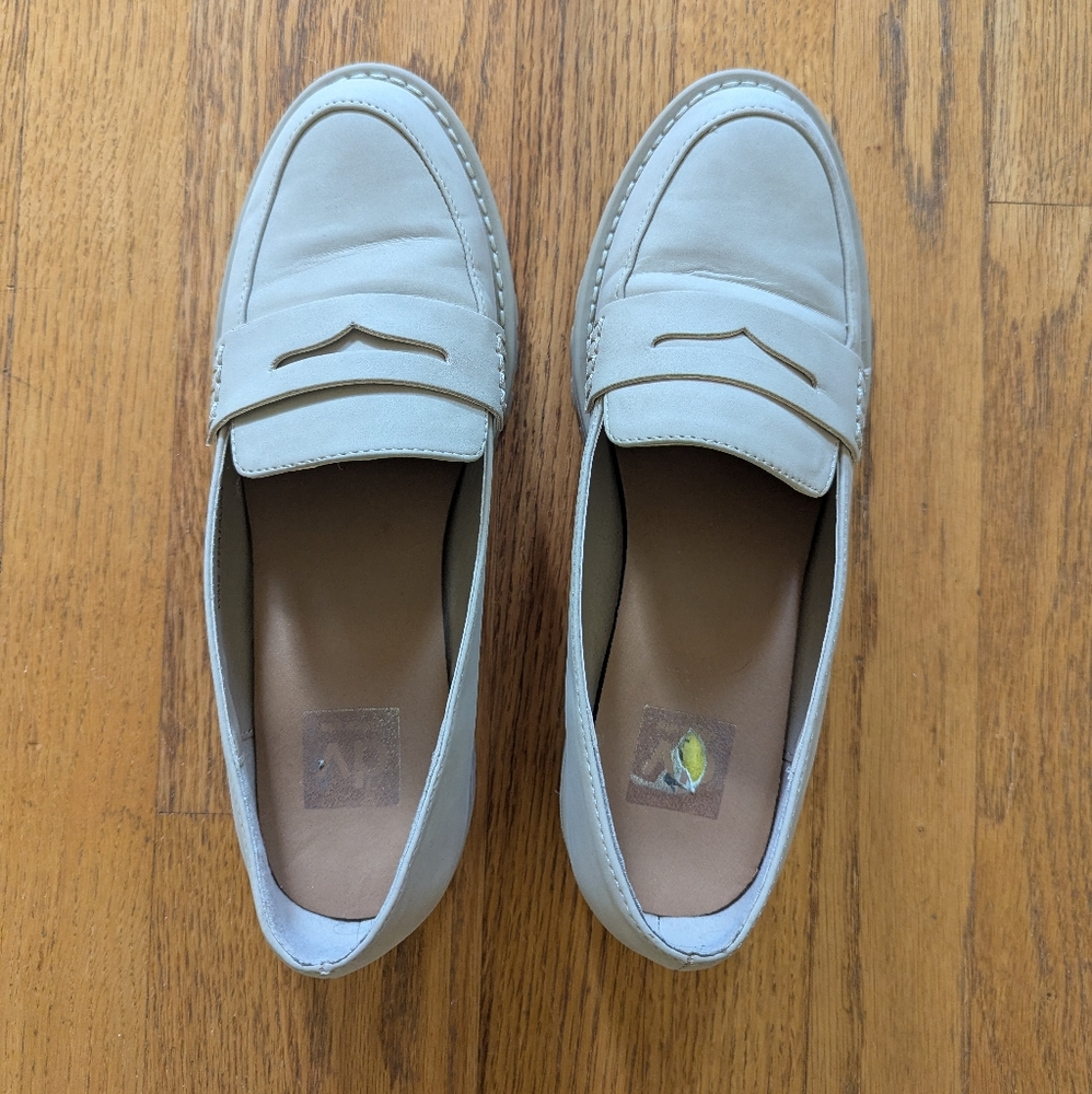 Elegant Cream Loafers